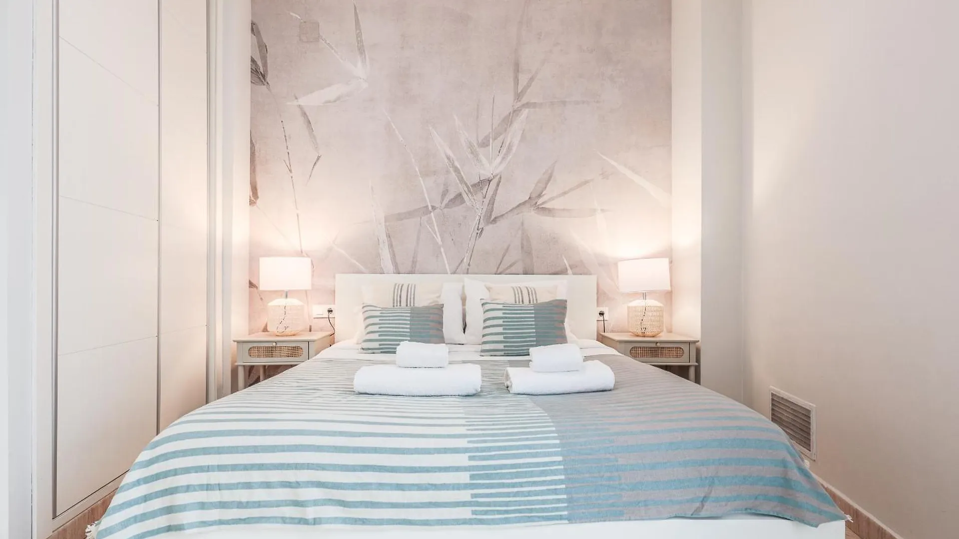 Апартаменты Elegante Y Acogedor Apartamento Centro Sevilla Hiniesta 1 Habitacion