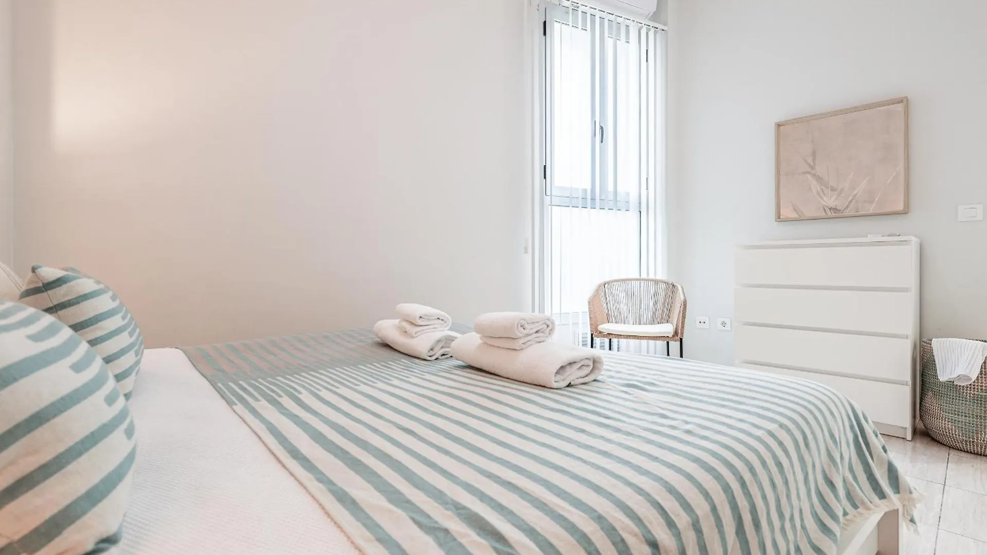 Elegante Y Acogedor Apartamento Centro Sevilla Hiniesta 1 Habitacion 0*, Севилья Испания